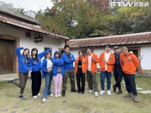 遭峮峮拿水槍追著跑　男星樂歪：像孫女射阿公