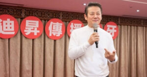 徐乃麟坐鎮尾牙　拱出百萬獎金犒賞