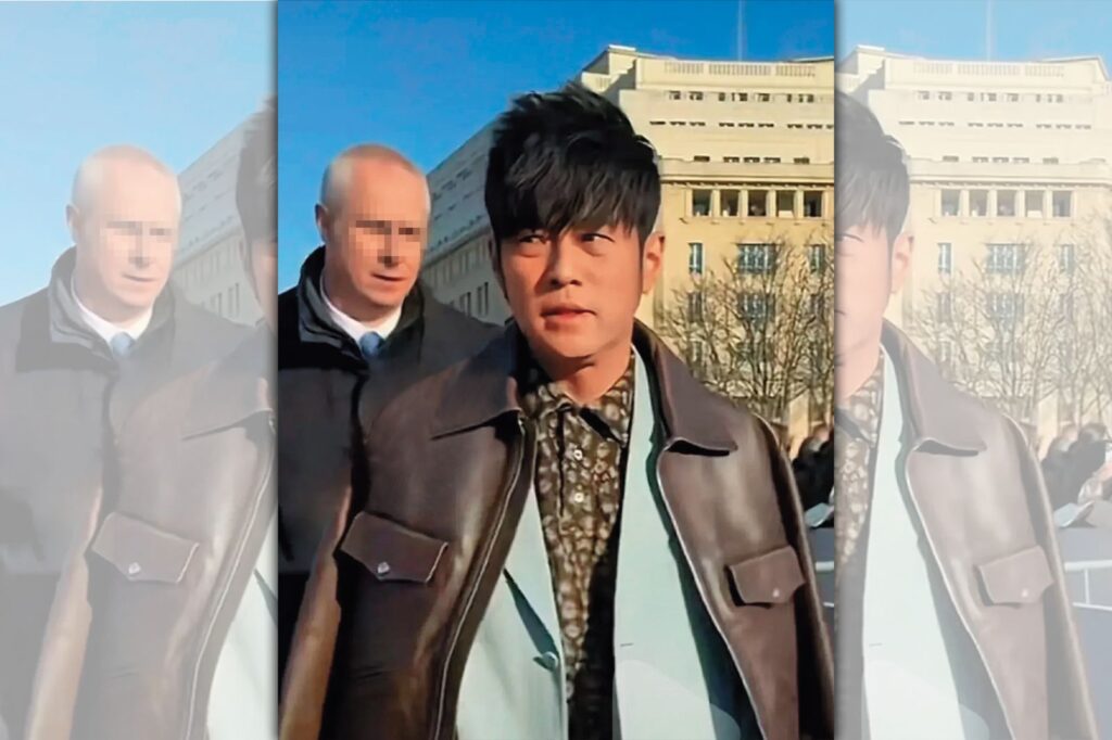 【滿城盡是周杰倫】周董爸不能說的祕密？　真周杰倫最不像周杰倫1張照認證