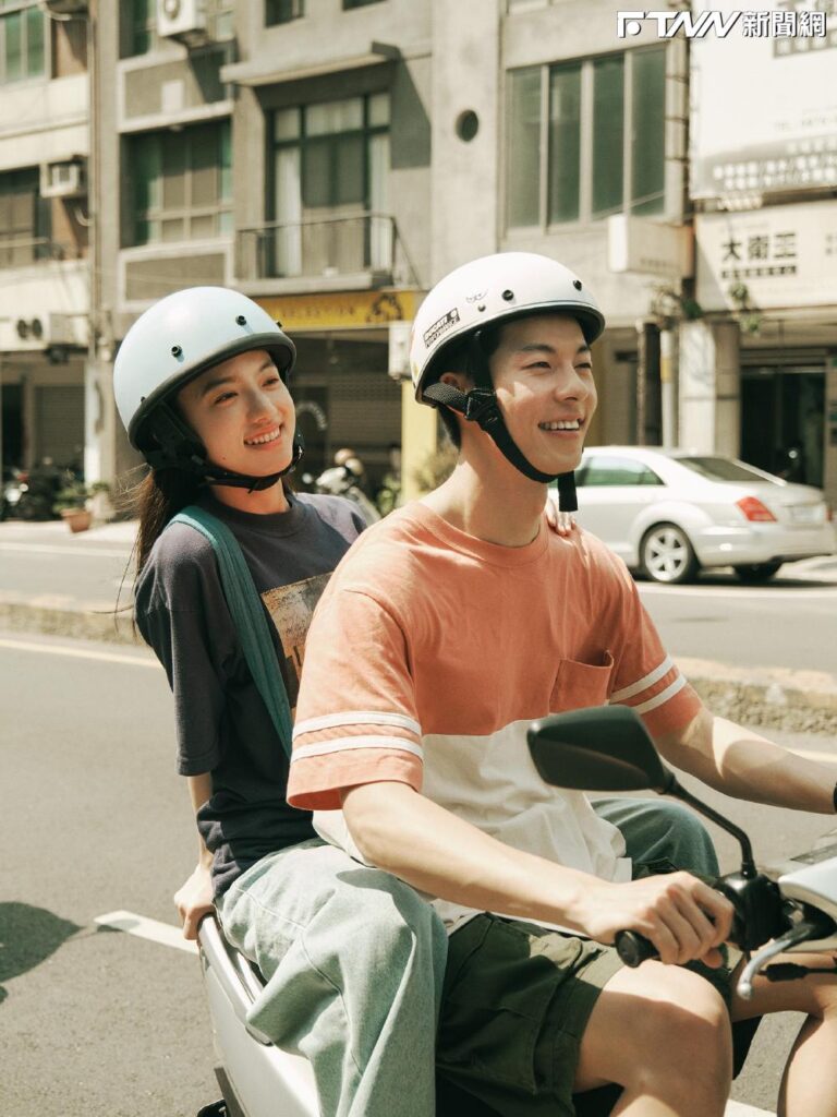 許光漢浪漫約會「初戀」！騎車同遊台南　曖昧互動全被拍