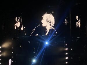 紅髮艾德高雄開唱吸5.6萬觀眾　台語喊話「多謝」
