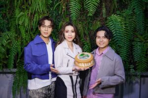 告五人犬青慶祝生日照樣唱尾牙　巡演賺上億今年繼續新世界唱透透